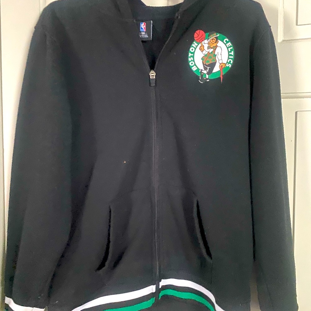 Youth XL Boston Celtics hoodie